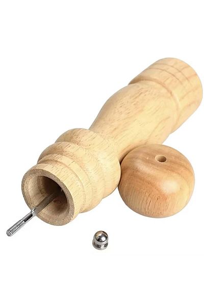 PUFO Râșniță manuală de piper și condimente Spicey, din lemn, 21 cm, maro