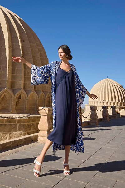 MONAMİSE Жіночий мереживний халат з декольте та листяним візерунком 23038