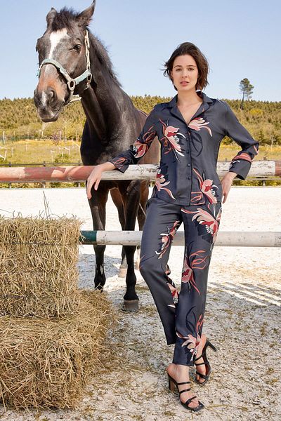 MONAMİSE Flower and Leaf Patterned Buttoned Shirt Collar Satin Pajama Set