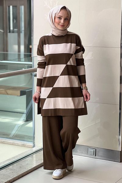 Nuss Mercerized Suit with Thick Horizontal Stripe Pants