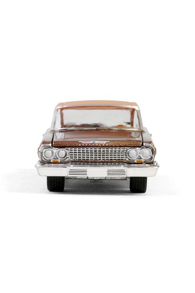 TOYFEST Greenlight 1/64 California Lowriders Series 6- 1963 Chevrolet Impala Ss Convertible Top up