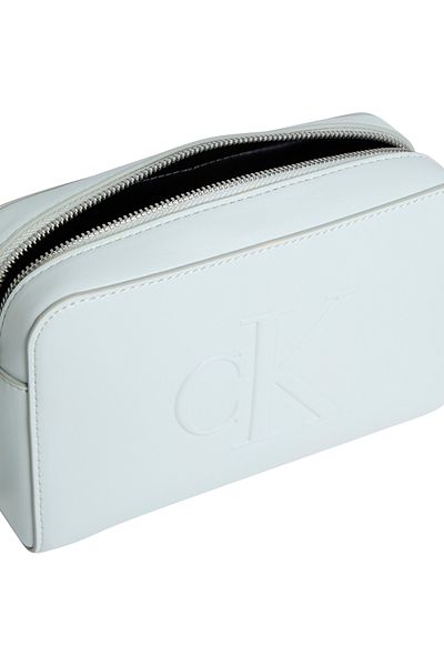 Calvin Klein Stylish Appearance with Brand Logo, Suitable for Daily Use
