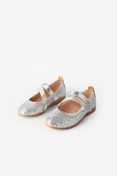 Le Mabelle Silver Heart Velcro Girls' Shoes
