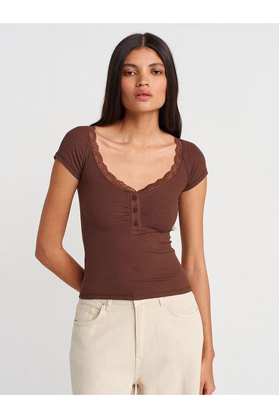 Dilvin 31845 Lace Detailed Buttoned Top-Light Brown