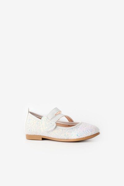 Le Mabelle White Heart Velcro Girls' Shoes