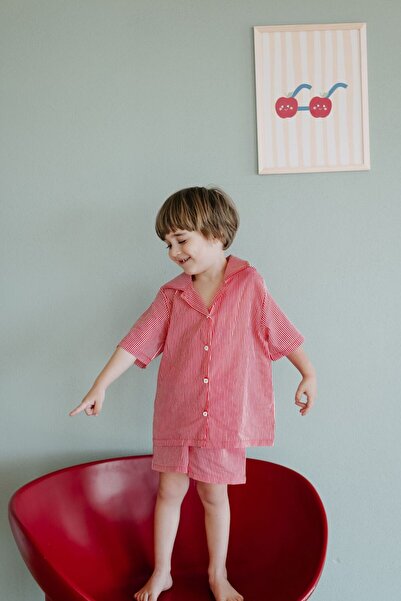 ilo and friends Pomme Shirt