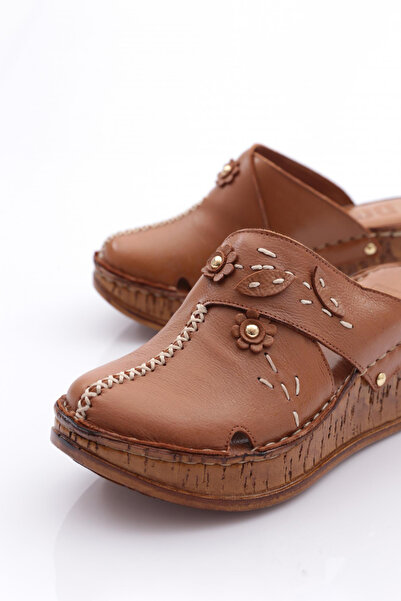 DGN 216-2064 Women's Mega Thick Sole Slippers