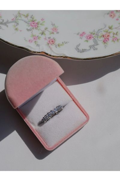 Reorah Collection Blue Flower Line Ring