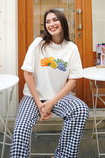 Molly Nelly Women's Digital Printed Oversize White Crew Neck Cotton Short Sleeve T-Shirt