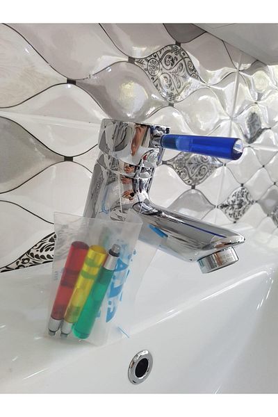 Eca Mix Minimal Sink Faucet with Siphon Included 102108603
