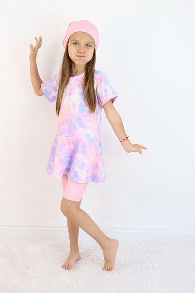 Harika KIDS Girl's Crew Neck Skirted Swimsuit and Leggings Bonnet Included.