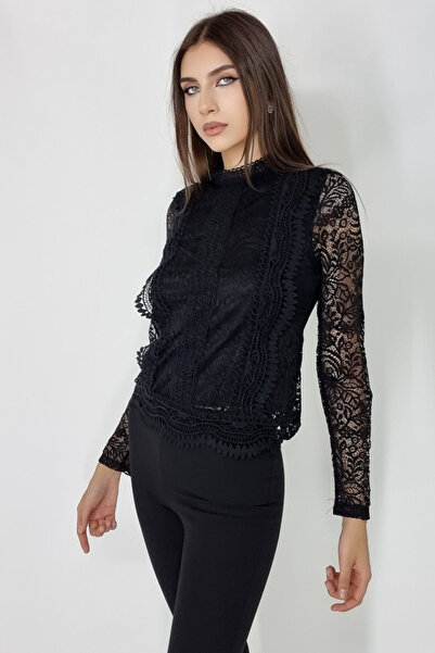 FashionForYou Camasa dama Federica, cu efect brodat si dantela aplicata pe linia croielii, Negru