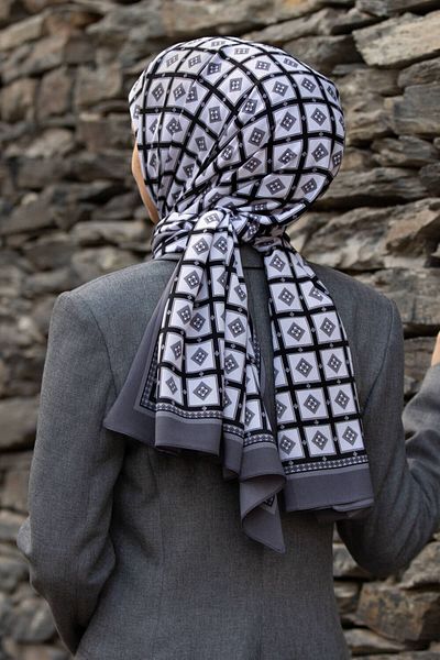 Vissona Luxury Medina Silk - Γκρι τετράγωνο σχέδιο, 75x195, Τύπος ραφής Moss Crepe χωρίς ρυτίδες - Ιταλική ραμμένη