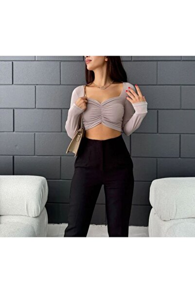 miyase بلوزة قصيرة من Buzzy