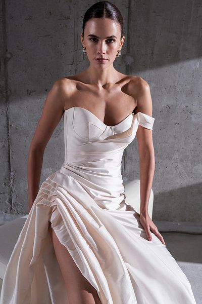 cercis Strapless Draped Satin Long Evening Dress