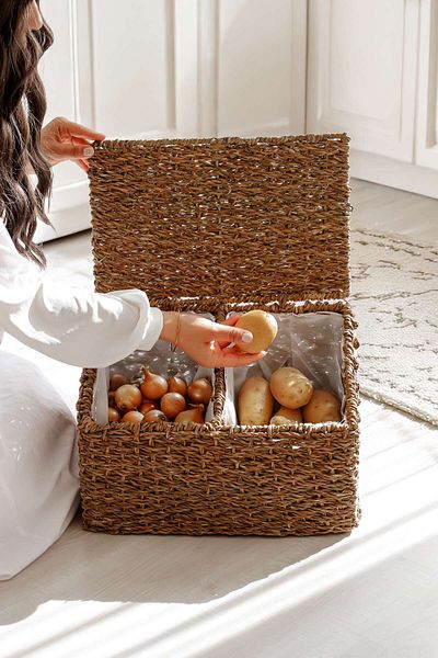 DECHAUS Clamshell Organizer Storage Box Natural Wicker with Iron Frame