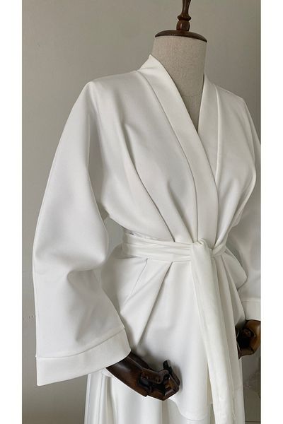 Glowear Atelier White Design Belted Kimono - White