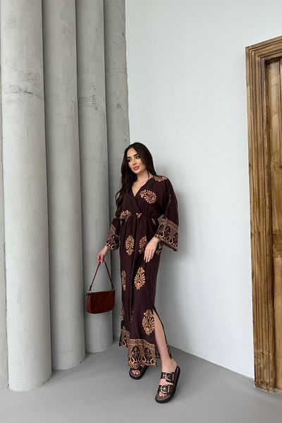 Mezka Автентична кафява рокля с дълъг ръкав и шарки