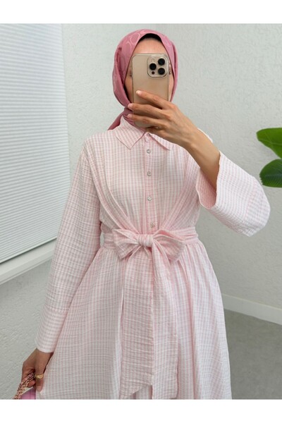 Modamorfo Ριγέ φόρεμα με μισό κουμπί μέσης - Πούδρα