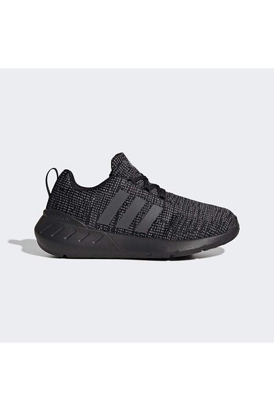 adidas Boty Swift Run 22