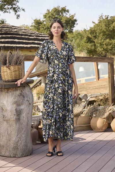 MONAMİSE Rochie cu nasturi în față cu modele de flori și frunze