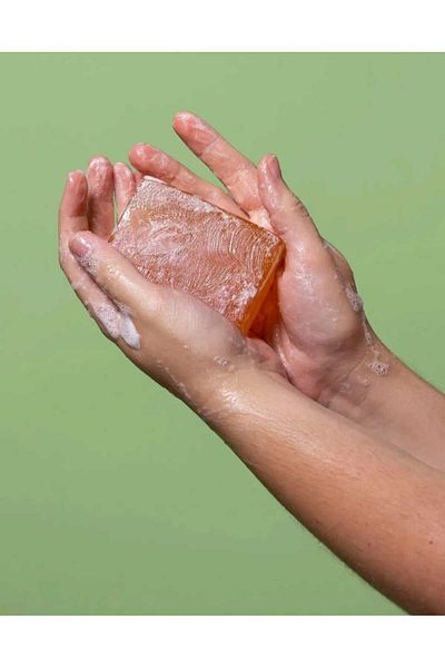 esfabey Anti-Blemish Transparent Kojic Acid Soap, Turmeric and Kojic Acid Effect