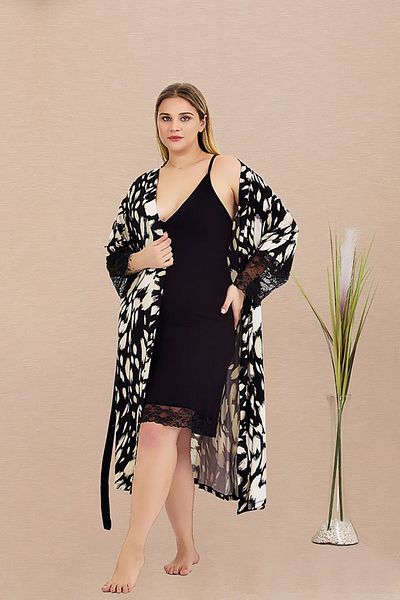 Truva XXL Polka Dot Black Dressing Gown Nightgown Set – Experience Elegance and Comfort Together
