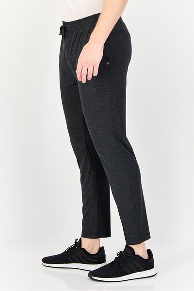 SKECHERS Men Sportswear Fit Outdoor Sweatpants, Black