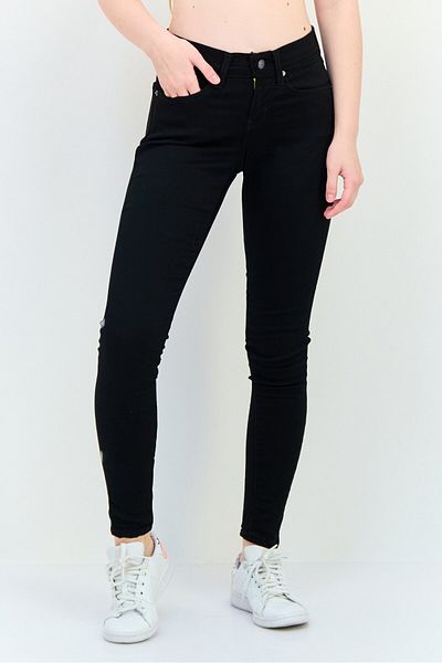 Levi's Women Super Skinny Fit Solid Pants, Black