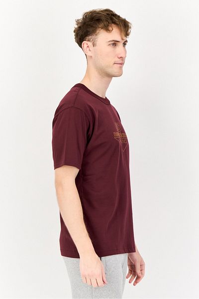 New Balance Men Relaxed Fit Short Sleeve Outdoor T-Shirt, Maroon