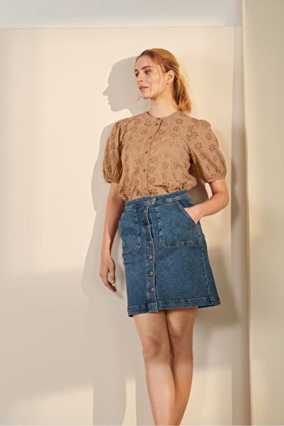 Tchibo تنورة جينز قصيرة مغسولة للنساء، باللون الأزرق