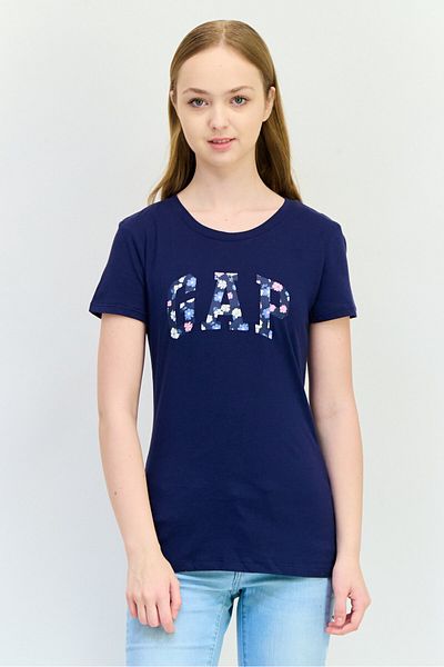 GAP تي شيرت نسائي بأكمام قصيرة ورقبة دائرية وطبعة جرافيكية، أزرق داكن