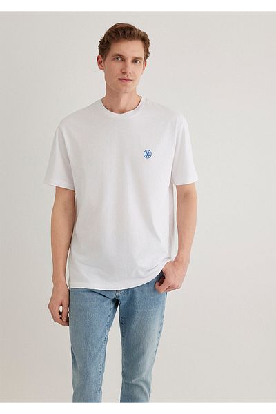 Mavi Weißes T-Shirt mit Siegellogo-Stickerei, lockere Passform / lockerer, bequemer Schnitt 067074-620