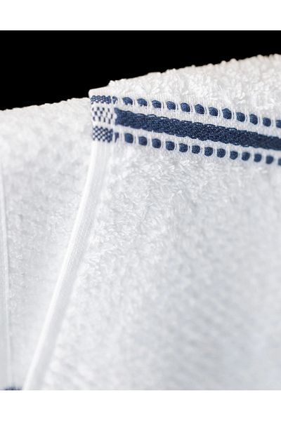 Madame Coco Sidonie 94% Cotton 6% Polyester Bath Towel - White - 70X140 cm