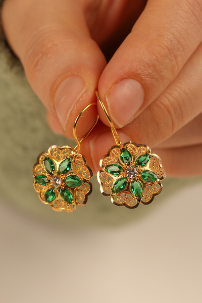 Çgk Çiğdem Gürel Kuyumculuk 14 Ayar Yeşil Taşlı Gül Küpe