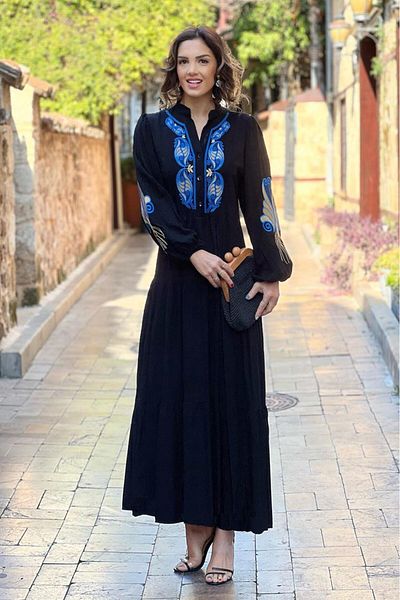 Nevin Kaya Moda Μαύρο στήθος Μπλε κεντημένο φόρεμα