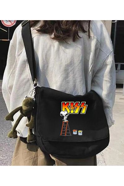 Touz Moda Kiss Black Messenger Bag