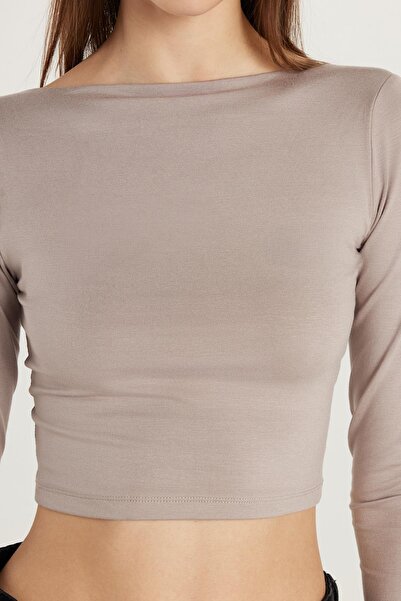 Tudors Women's Slim Fit Slim Fit Crew Neck Back Detailed Mink Blouse