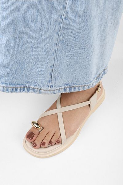 Shoeberry Γυναικεία πέδιλα με αγκράφα Julina Beige Skin