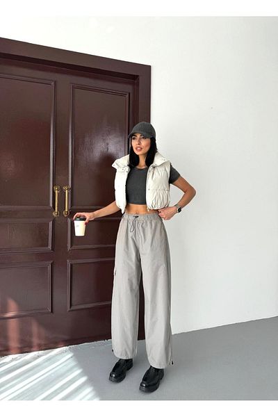 Zeo Basic Parachute Fabric Cargo Pants with Pockets, Waist and Leg Elastic Detail