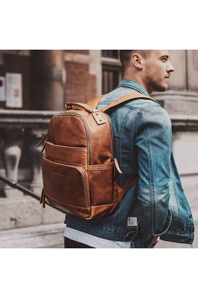 The Chesterfield Brand Rucsac pentru laptop de 14 inch si tableta, The Chesterfield Brand, din piele naturala, Austin