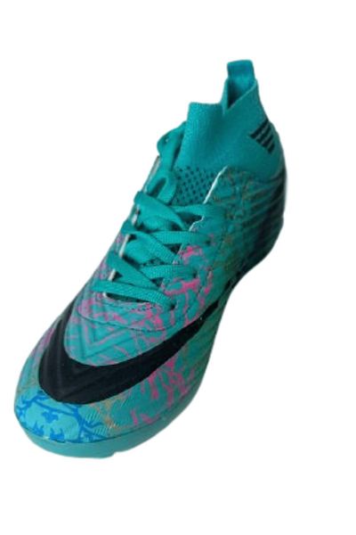 wakawakakidsstore Turquoise Black Detailed Astroturf Field Shoes Performance and Style