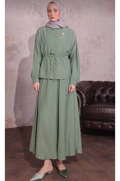 ALMİNA Strawberry Fabric Bronchial Detail Skirt Suit