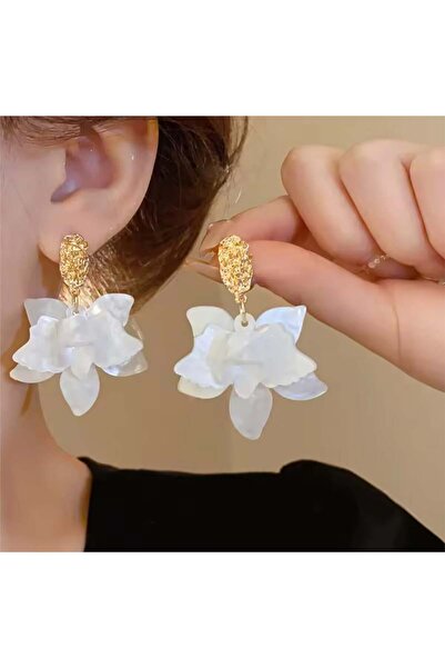 Pelin Aksesuar Beyaz Sedefli Çiçek Büyük Küpe