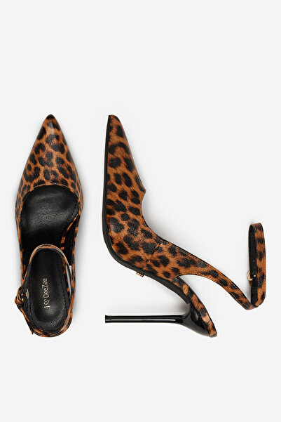 DeeZee Women's Pumps on a stiletto low brown stiletto 38