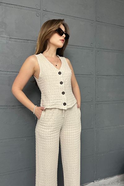 Sorridi Seersucker V-Neck Buttoned Sleeveless Vest Pants Set of 2