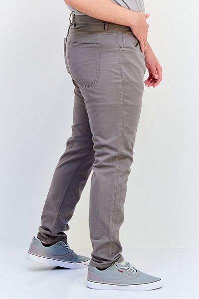CELIO Men Regular Fit Solid Chino Pants, Taupe