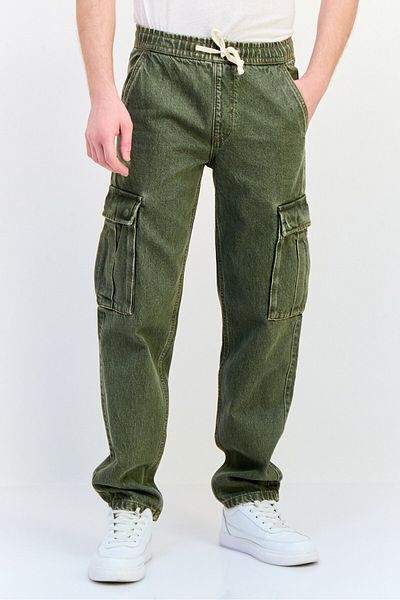CELIO بنطلون جينز رجالي بجيوب مغسولة بقصّة عادية، لون زيتوني