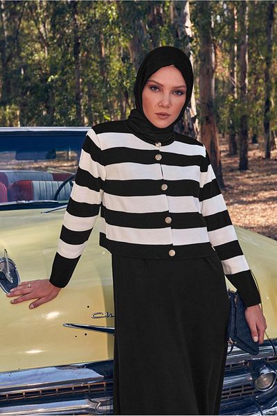 Alvina STRIPED DRESSED KNIT SUIT 44094