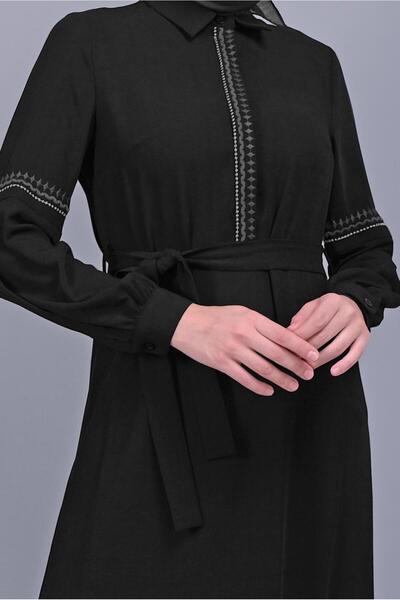 Alvina Belted Embroidered Tunic - Model 40739
